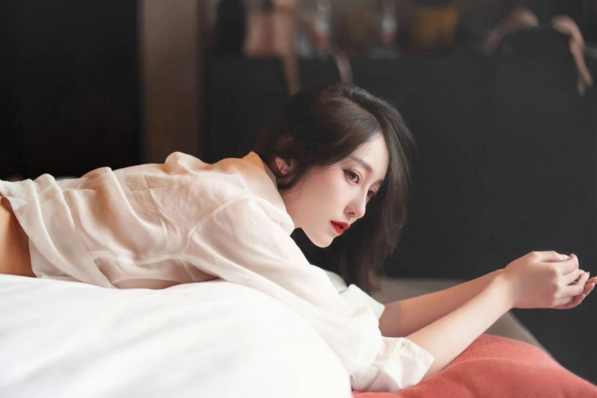 韩正会见国际展览局秘书长科肯切斯